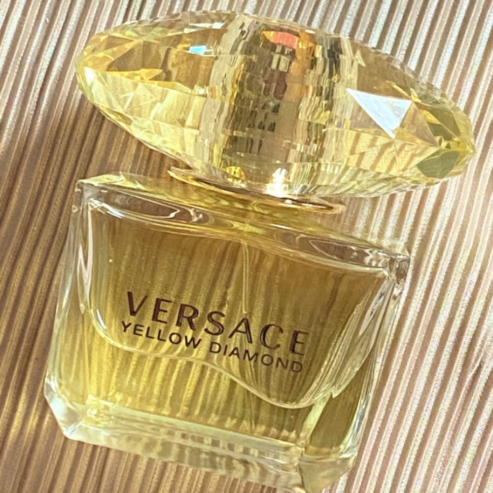 Versace Yellow Diamond 3oz / 90ml Spray